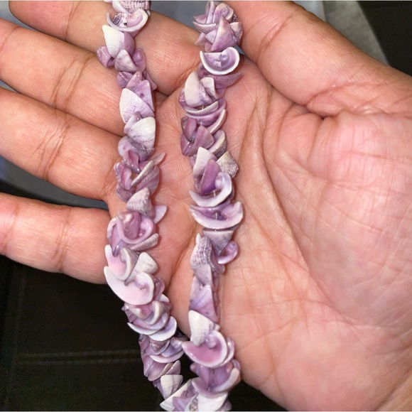 Vintage Shell Lavender Necklace adjustable length - Picture 4 of 7